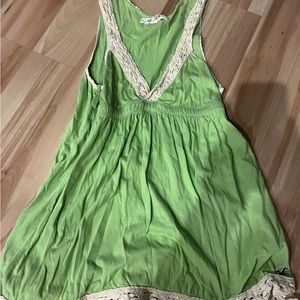 Green lace lined hollister tank